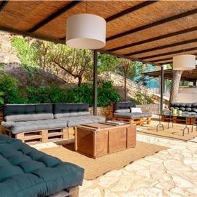 3 bedroom villa with pool and tennis court in Sicily, sleeps 6-8